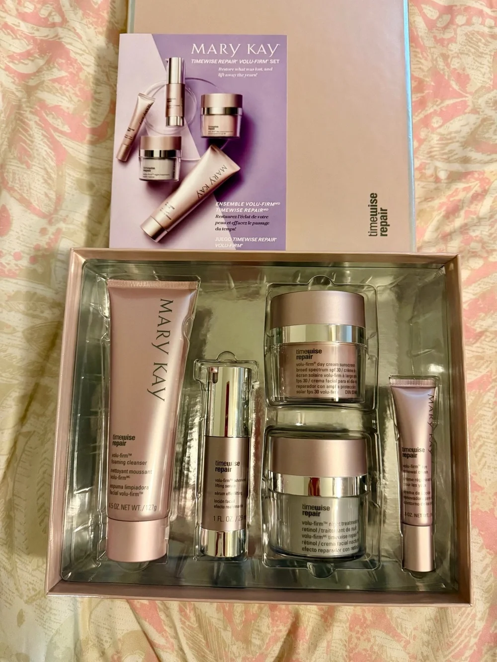 Brand New Mary Kay Timewise Repair Skincare Set - Pale Pink